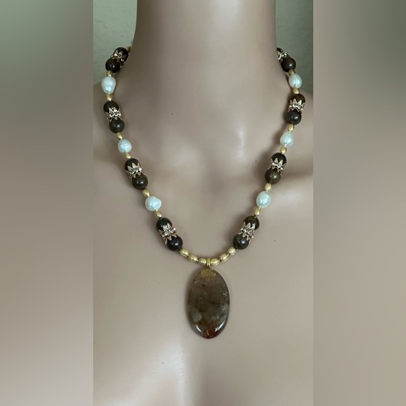 22 inch Bronzite gemstone and Freshwater Pearl bead necklace NWOT - Picture 15 of 15